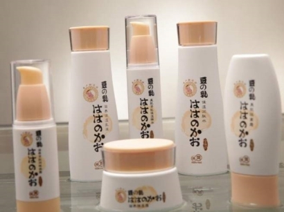 化妝品代理報關進口公司告訴你申報化妝品需要的材料