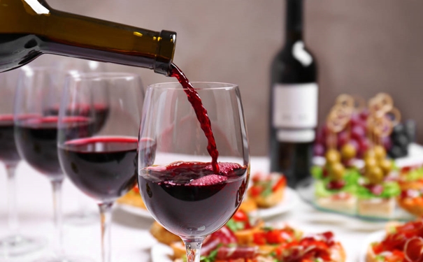 1628675161800981.jpg 上海紅酒進(jìn)口報(bào)關(guān)公司_副本.jpg