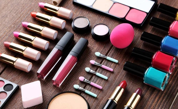 1642662845637505.jpg 法國化妝品進口報關(guān)_副本.jpg